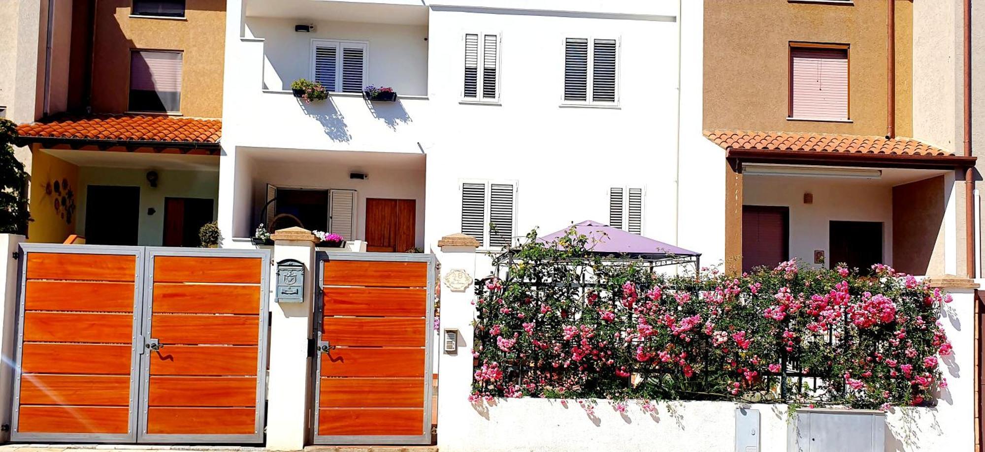 Appartamento Porto Frailis Tortoli Exterior photo